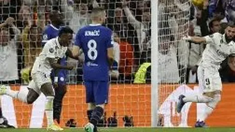 激战半场，纽卡惊现3-0大胜埃弗顿！马利克-佳夫闪电开疆，沃尔特马德精准挑射演绎进球盛宴！